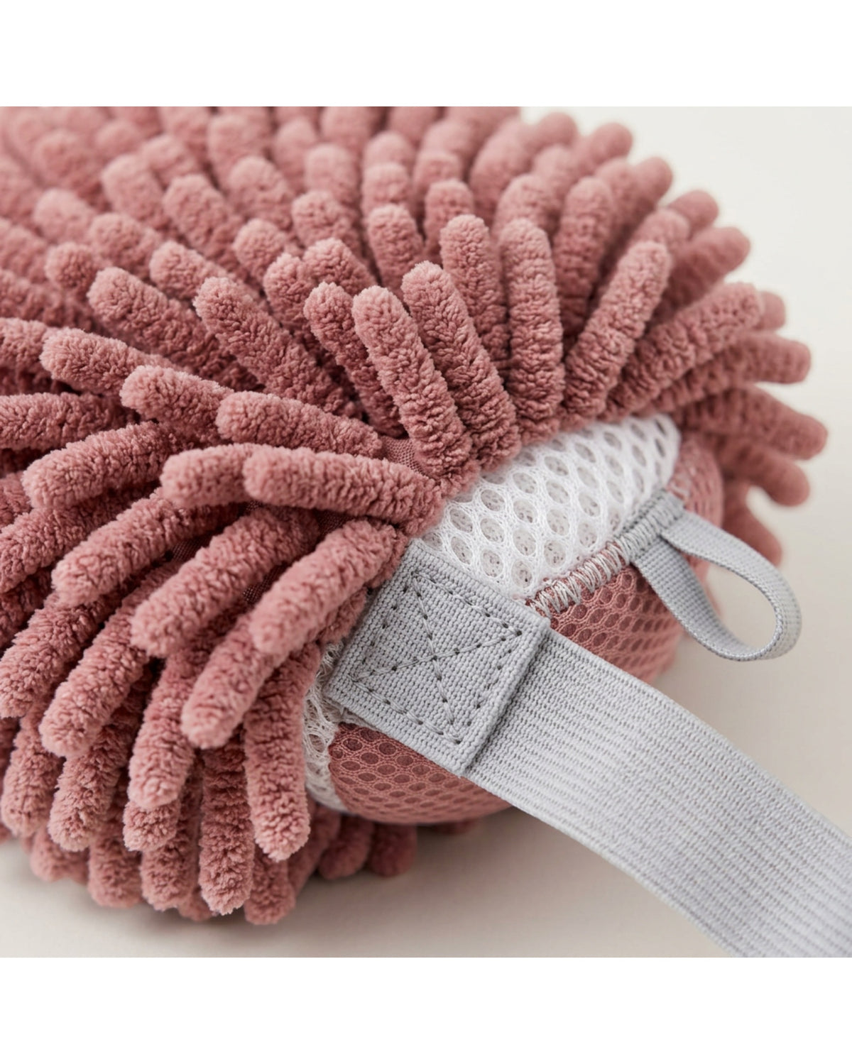 Glvw Chenille Microfiber Hand-Strap Bath Ball 14 cm Dusty Rose - Detail view